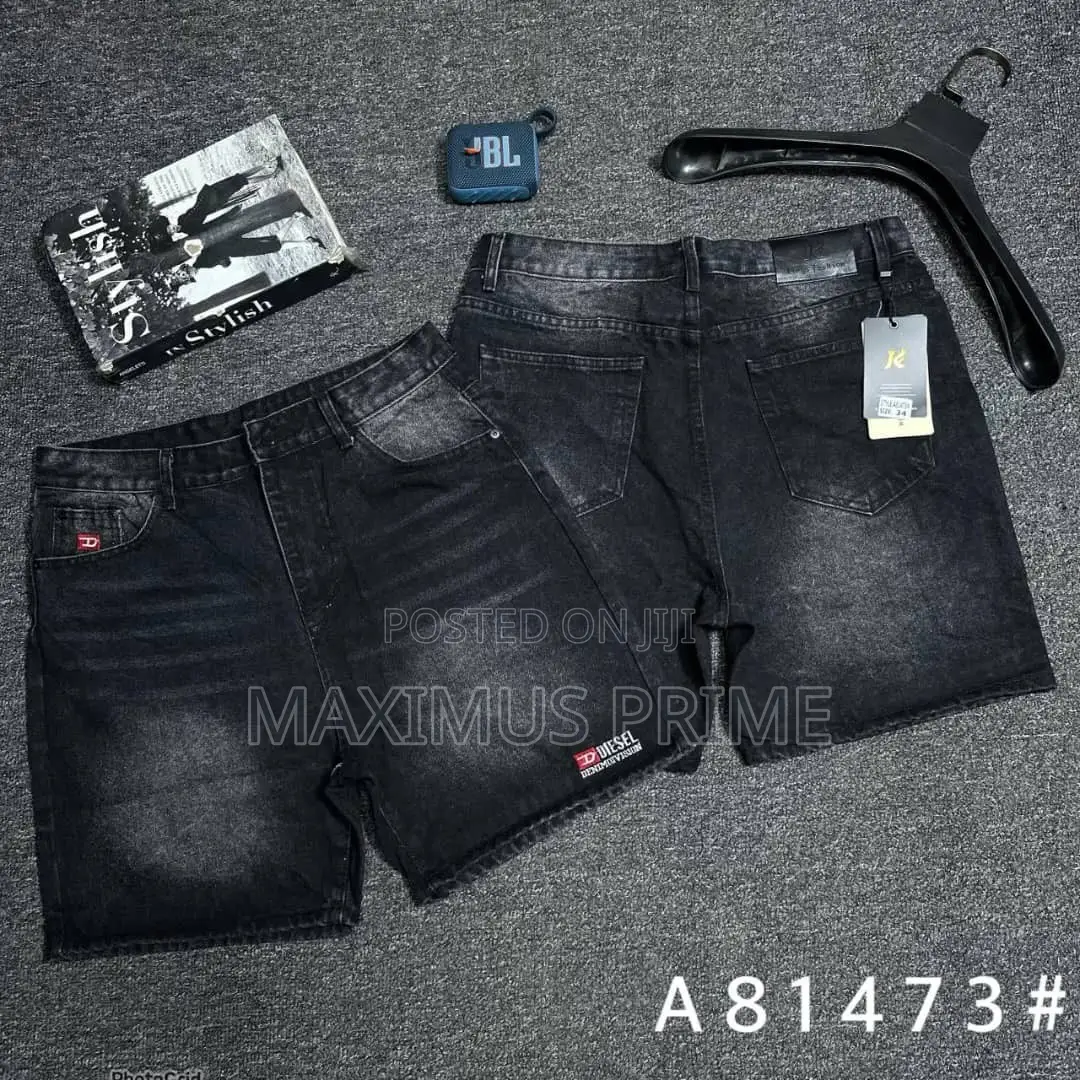 Short Jeans