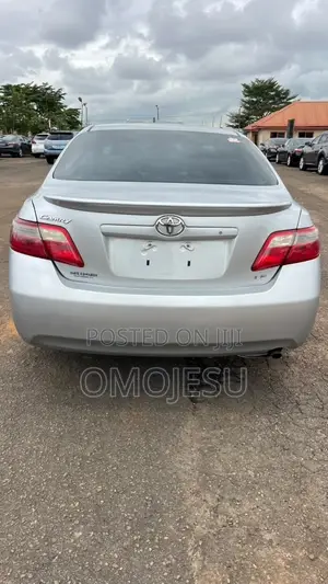 Toyota Camry LE 4dr Sedan (2.4L 4cyl 5A) 2008 Silver