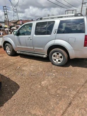 Nissan Pathfinder SE 2008 Silver
