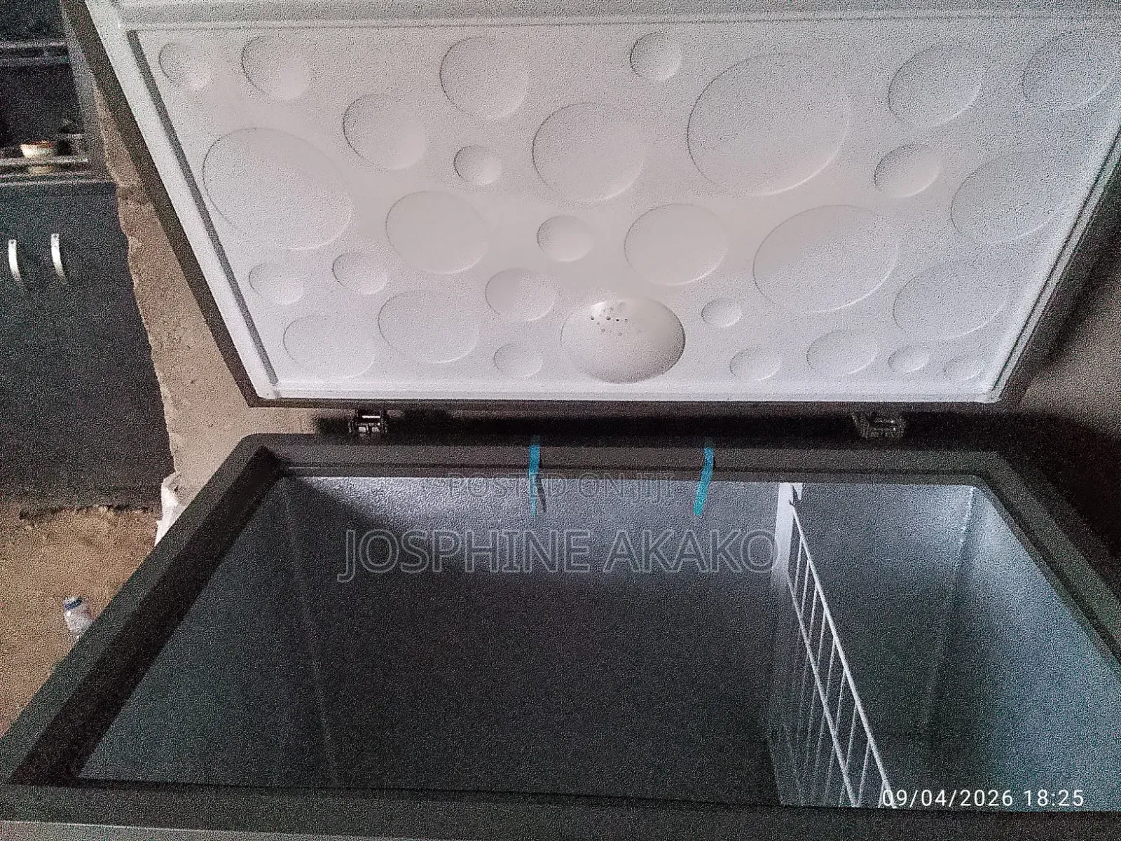 Slightly Used Thermacool Inverter Freezer (HTF 319lS)