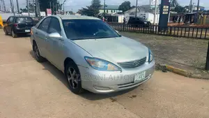 Toyota Camry 2004 Silver