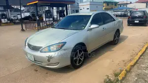 Toyota Camry 2004 Silver