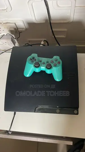 PS 3 Slim Game With One Pad