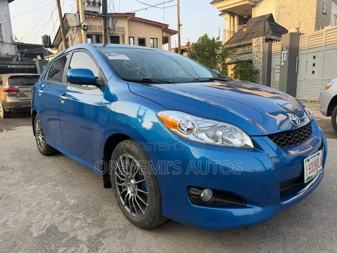 Toyota Matrix 2010 Blue