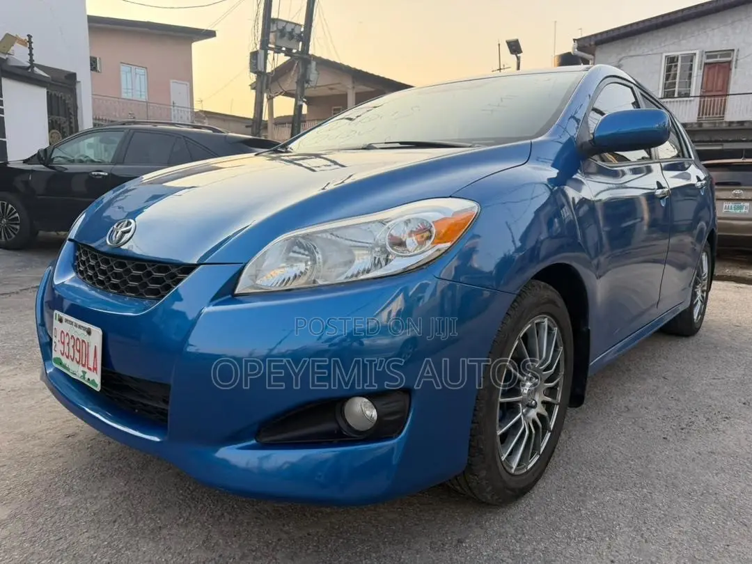 Toyota Matrix 2010 Blue