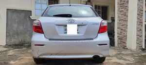 Toyota Matrix S Hatchback AWD (2.4L 4cyl 4A) 2012 Silver