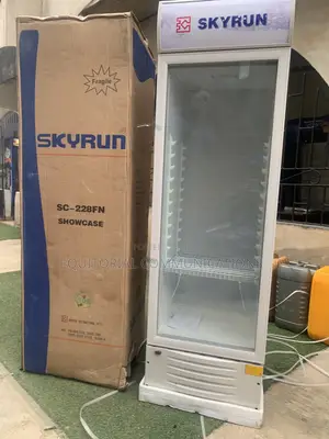 Skyrun SC-228FN Commercial Cold Beverage Cabinet