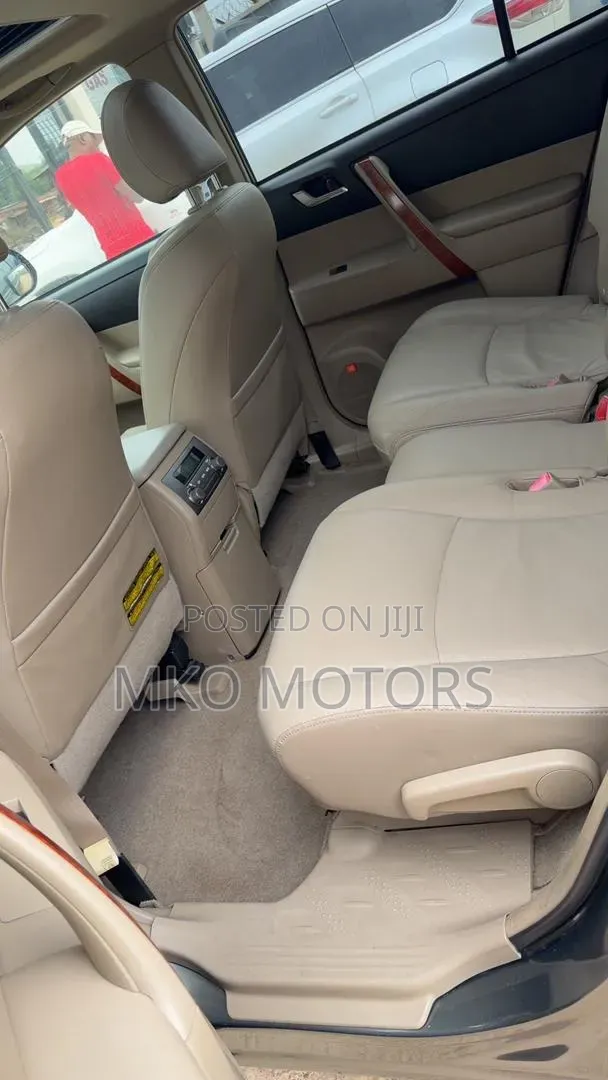 Toyota Highlander Limited 2008
