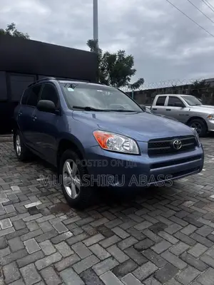 Toyota RAV4 2.4 2008 Blue