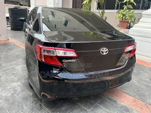Toyota Camry LE 4dr Sedan (2.5L 4cyl 6A) 2014 Black