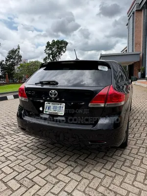 Toyota Venza LE 2011 Black