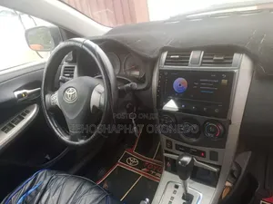 Toyota Corolla 2011 Black