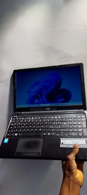 Laptop Acer Aspire E1-510 8GB Intel Celeron HDD 320GB