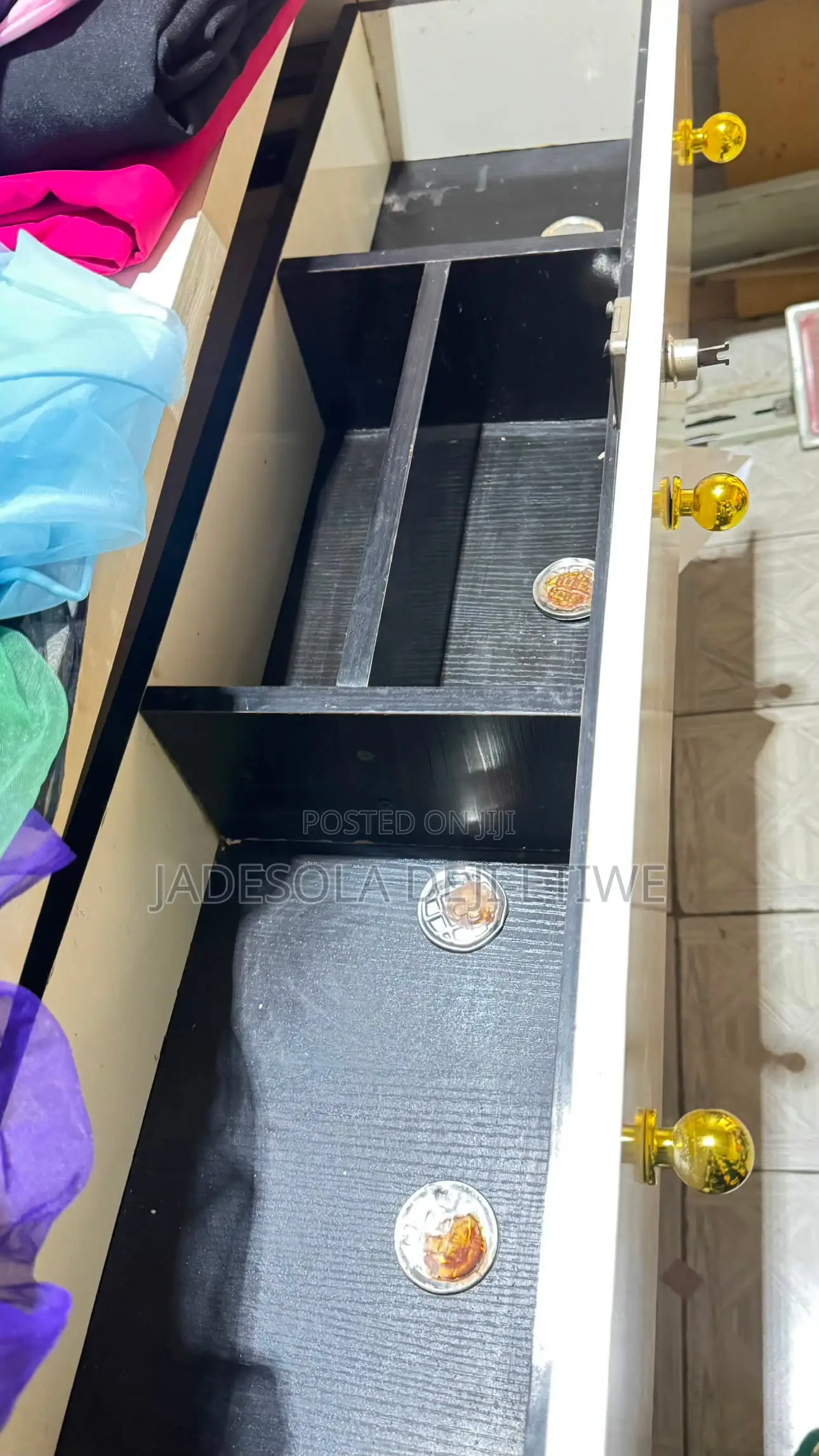 White Table With Drawers and Compartment