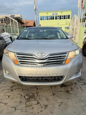 Toyota Venza 2010 Silver