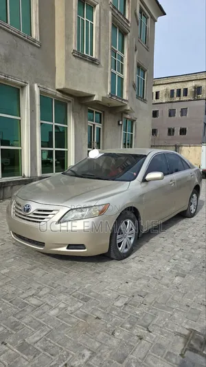 Toyota Camry 2008 Gold