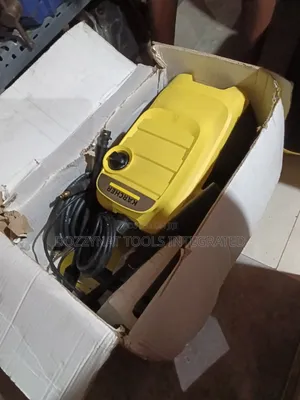 K'archer Compact Pressure Washer