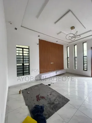 Studio Apartment in Ikota Villa for rent