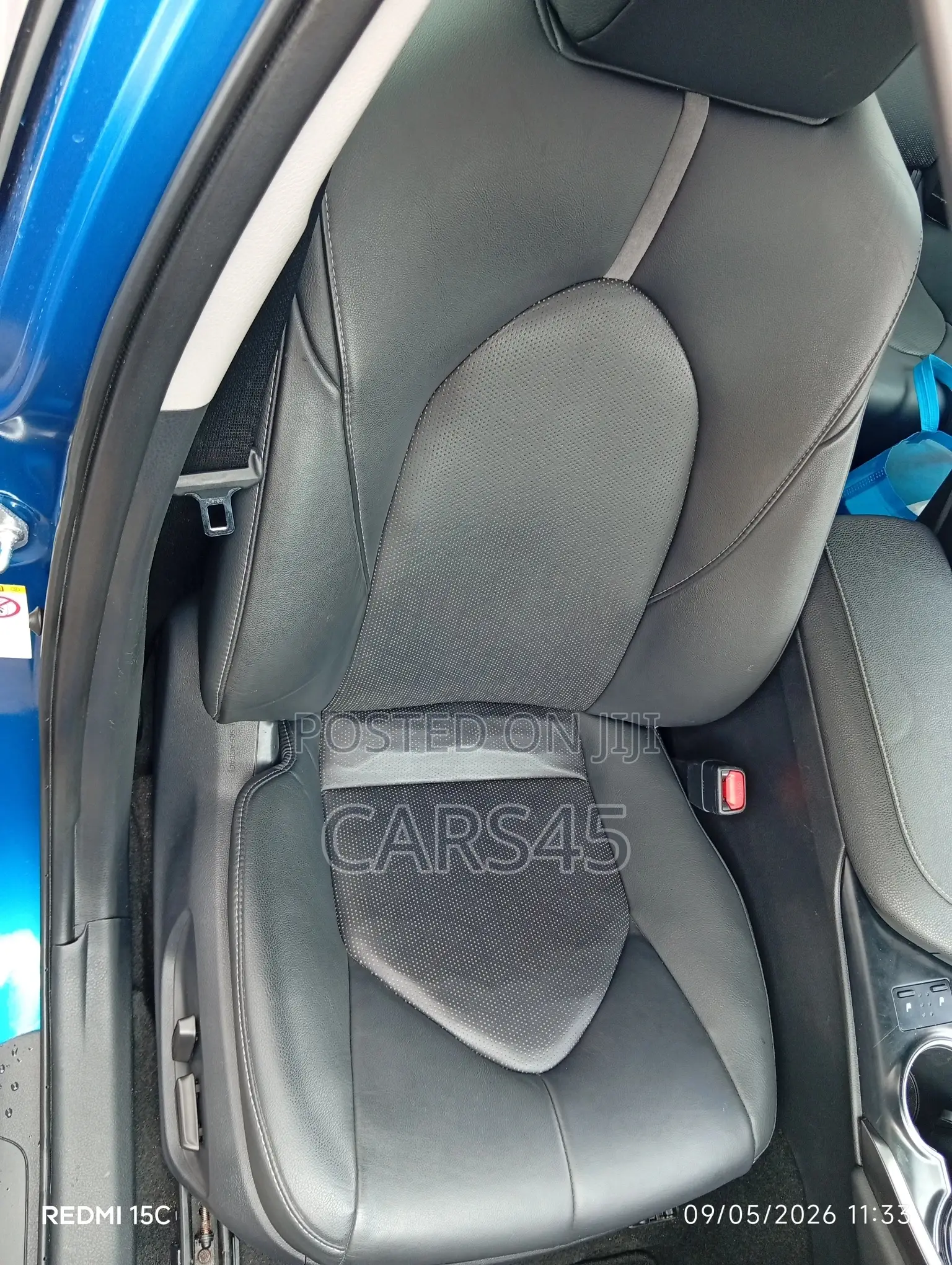 Toyota Camry 2018 Blue