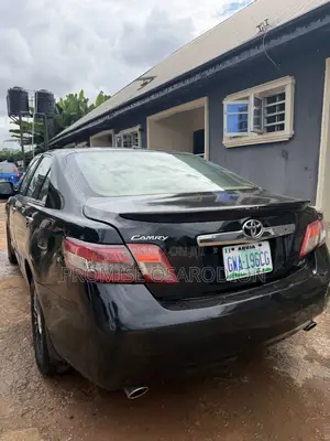 Toyota Camry XLE V6 4dr Sedan (3.5L 6cyl 6AM) 2010 Black