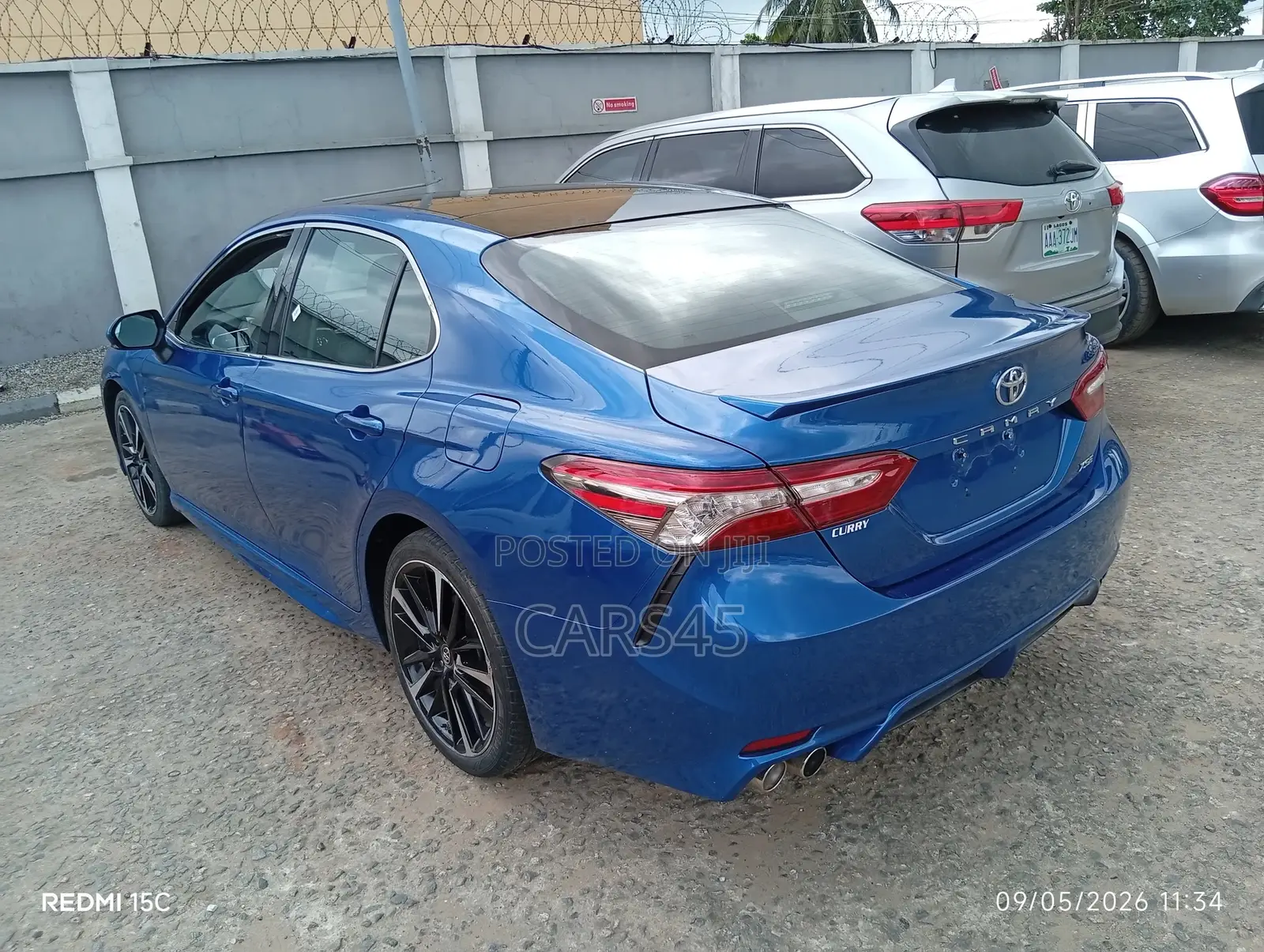 Toyota Camry 2018 Blue
