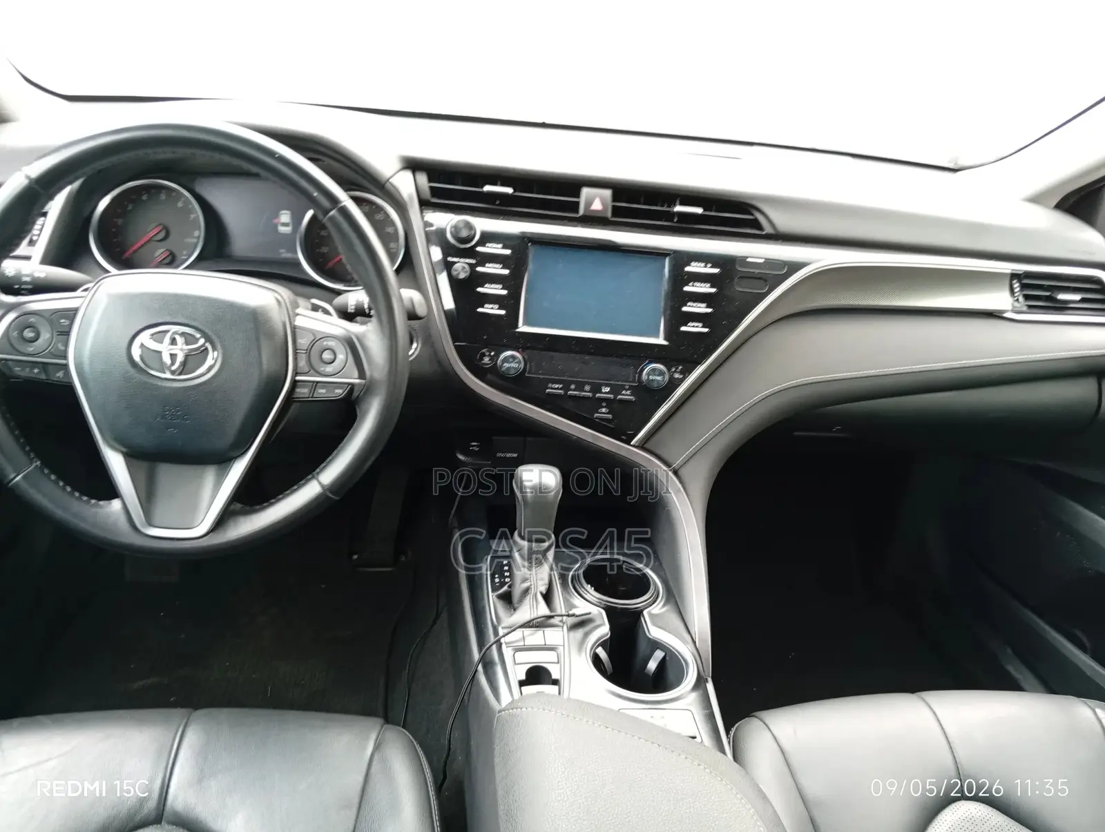 Toyota Camry 2018 Blue