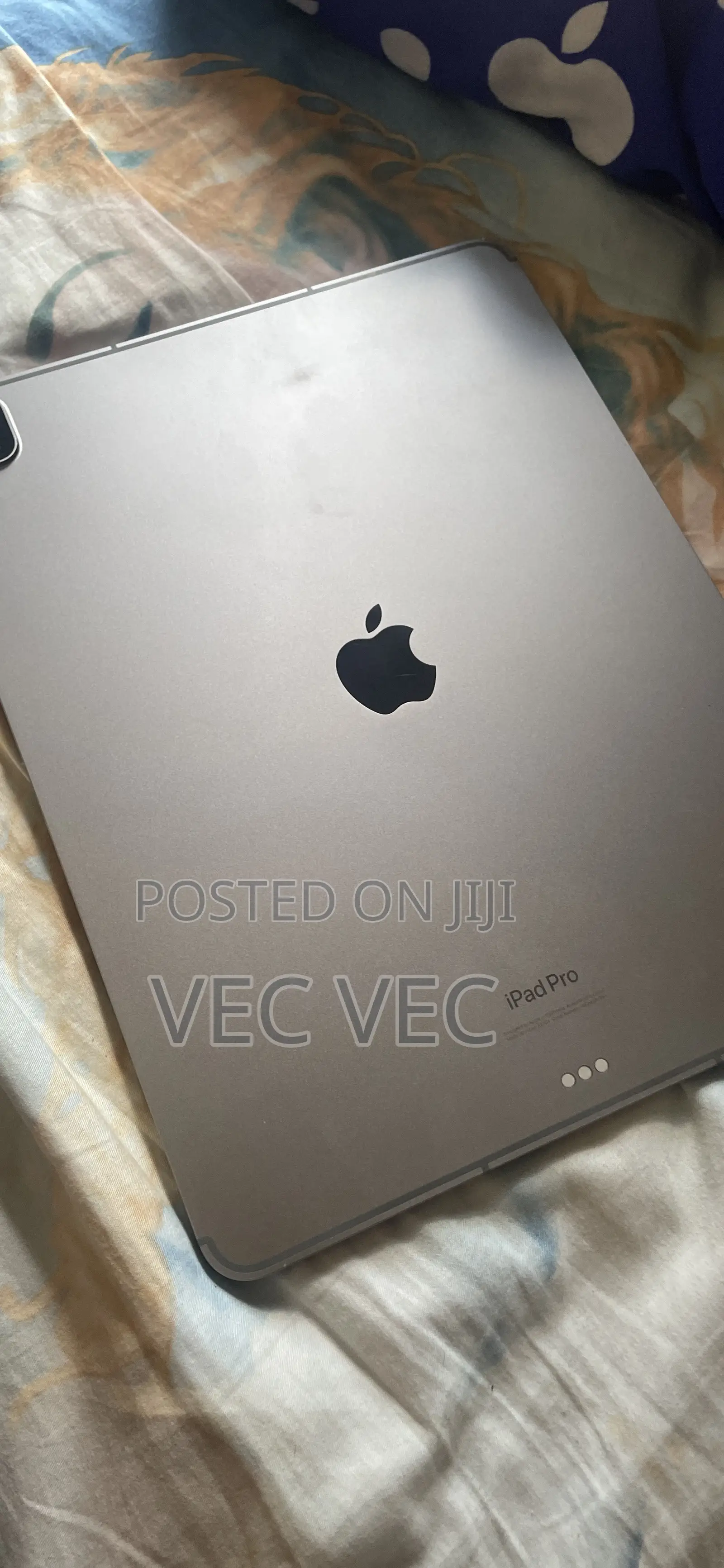 Apple iPad Pro (2022) 256 GB Gray