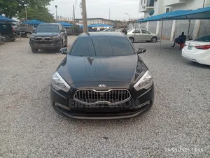 Kia Quoris 2012 Black