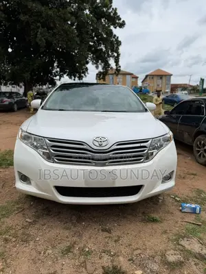 Toyota Venza V6 AWD 2012 White