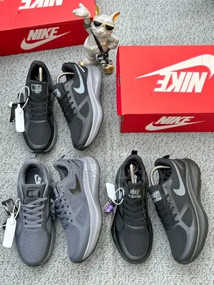 Nike Zoom Sneakers