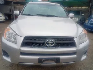 Toyota RAV4 2012 Silver