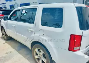 Honda Pilot 2012 White