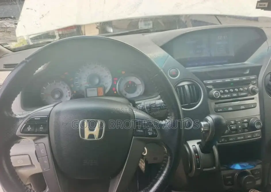 Honda Pilot 2012 White