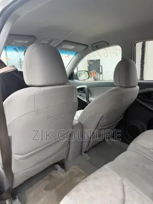 Toyota RAV4 2011 Silver