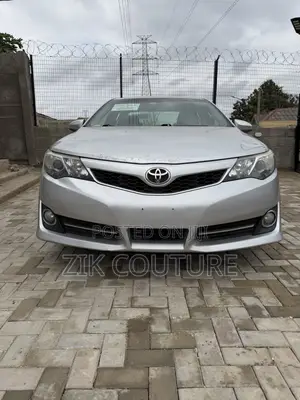 Toyota Camry 2013 Silver