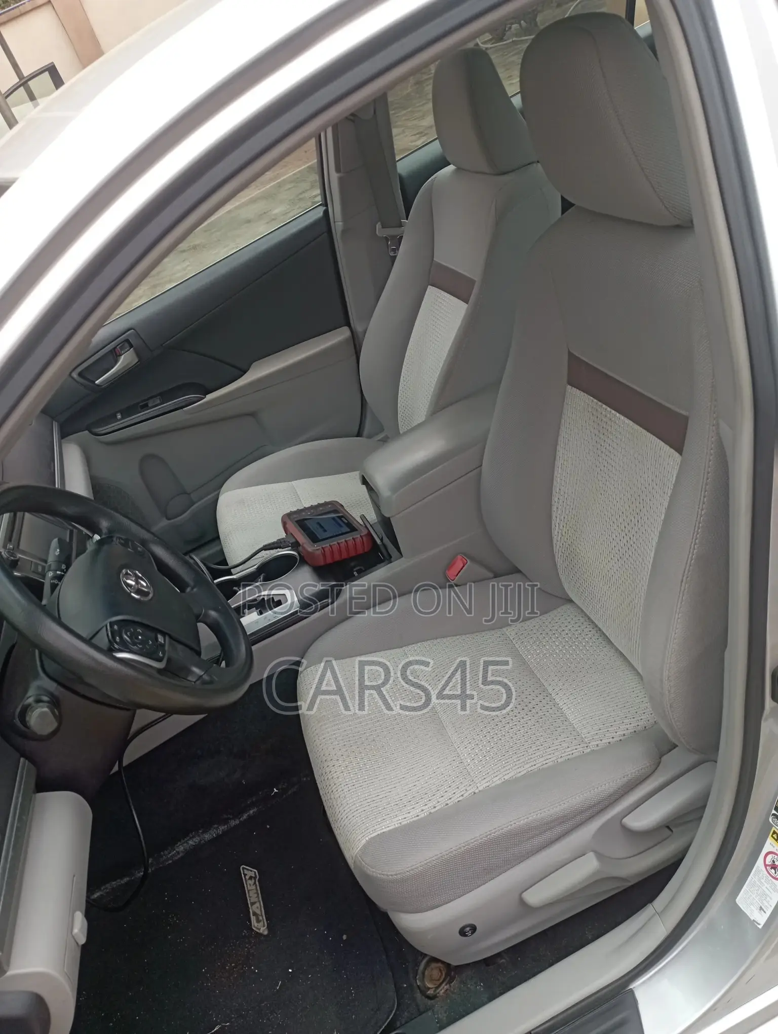 Toyota Camry 2013 Silver