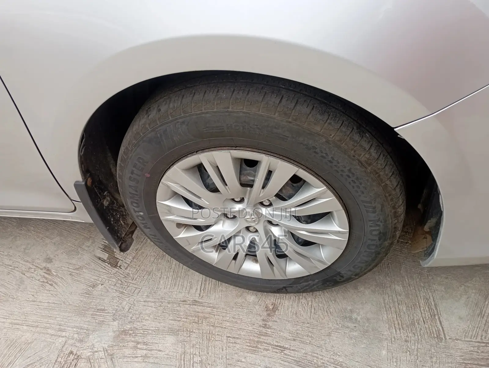 Toyota Camry 2013 Silver