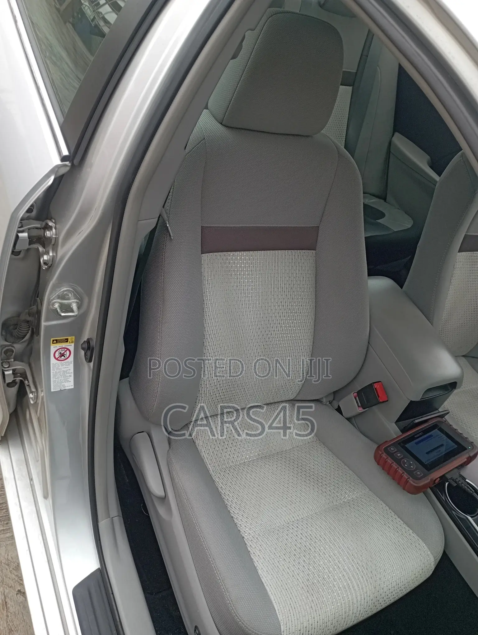 Toyota Camry 2013 Silver