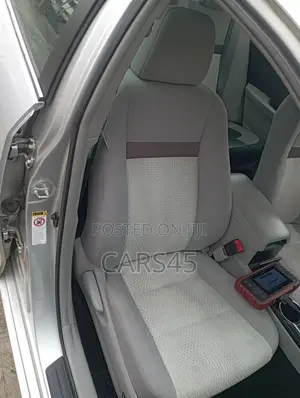 Toyota Camry 2013 Silver