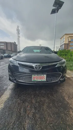 Toyota Avalon XLE Sedar FWD (3.5L 6cyl 6A) 2013 Black
