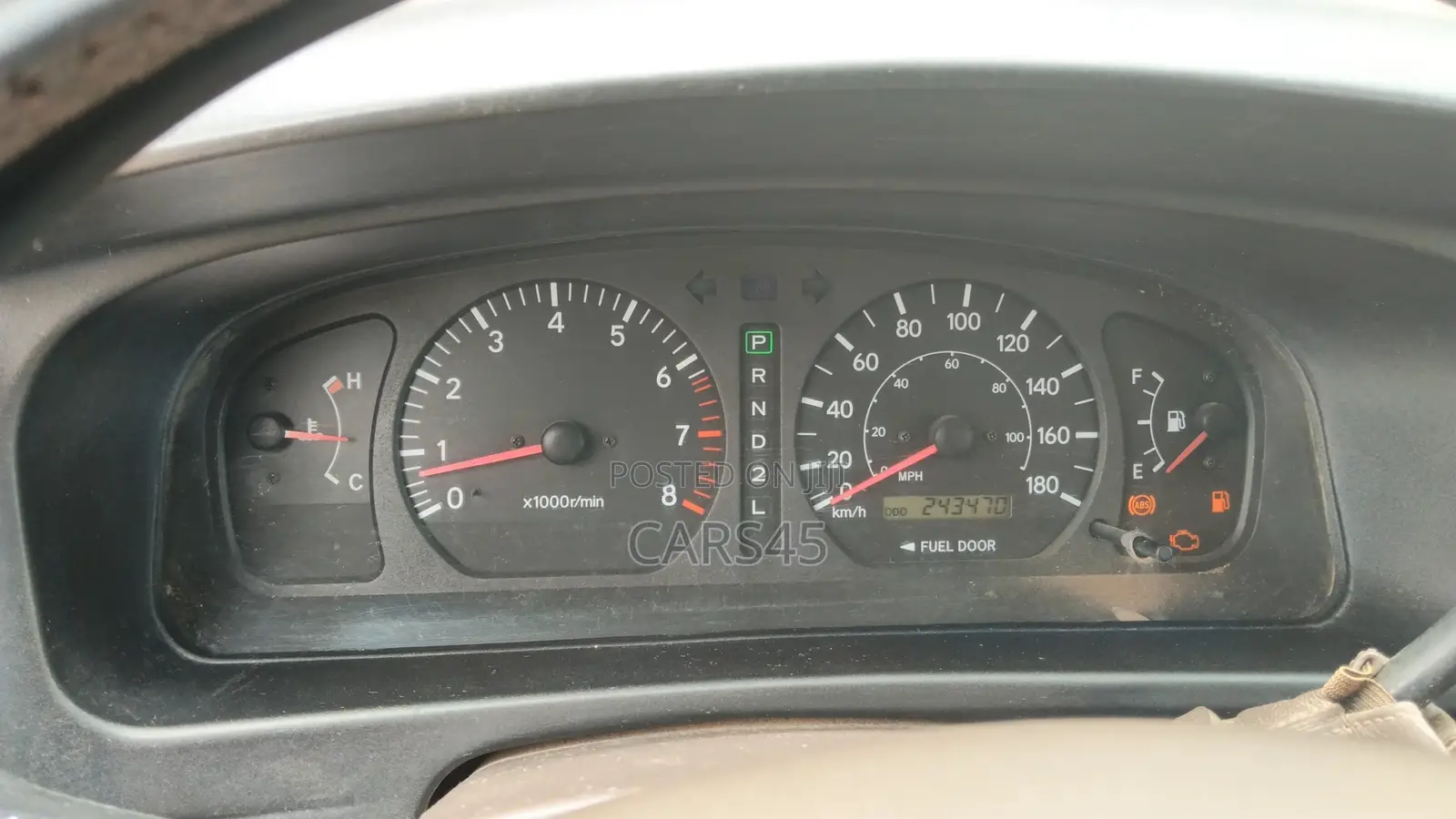 Toyota Sienna 2000 Gold