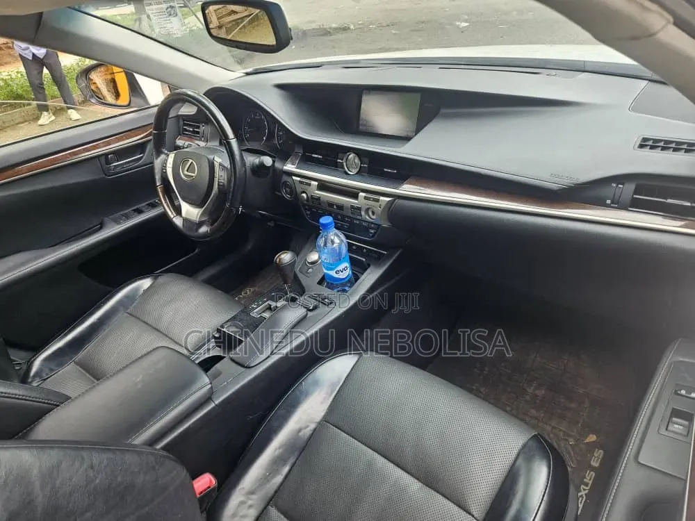 Lexus LX 2015 White