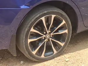 Toyota Corolla 2018 Blue