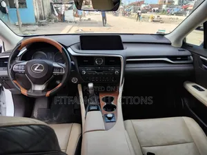 Lexus RX 350 FWD 2017 White