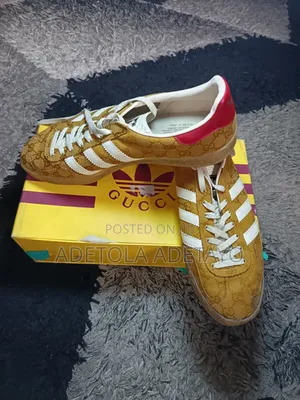 Sneakers " Used"