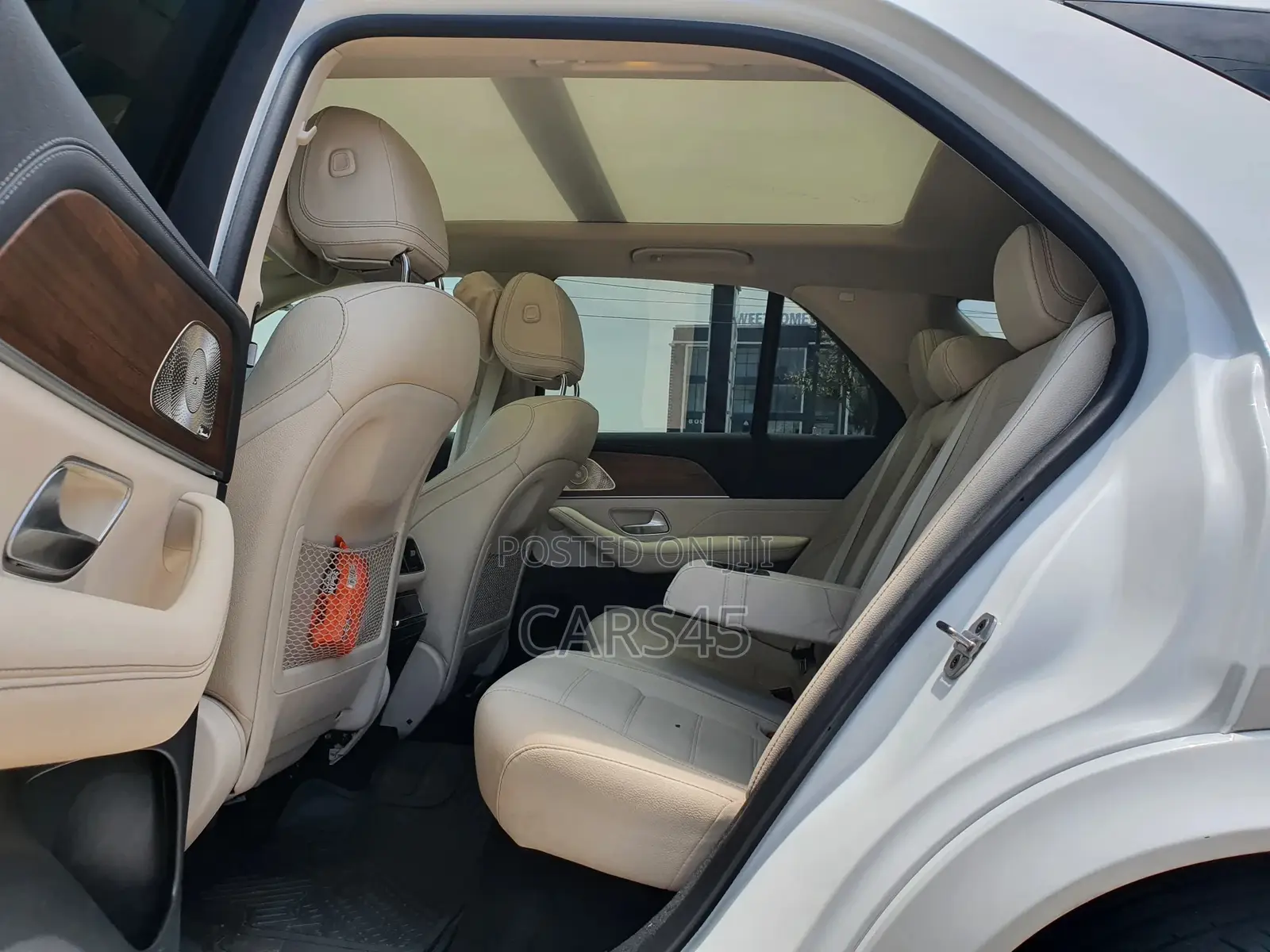 Mercedes-Benz GLE-Class 2025 White