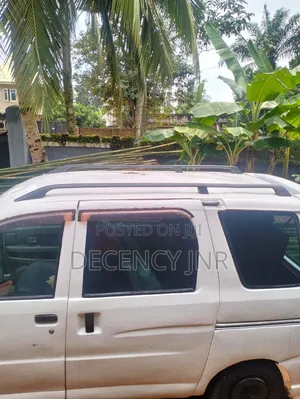 Suzuki APV Minibus 2012 White