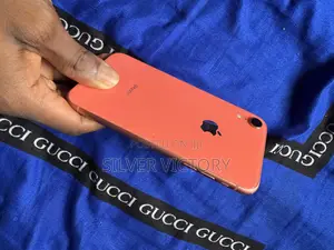 Apple iPhone XR 64 GB Pink