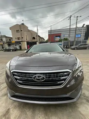 Hyundai Sonata Sport 4dr Sedan (2.4L 4cyl 6A) 2015 Brown