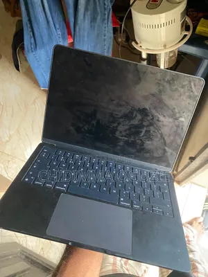 Laptop Apple MacBook Air 20GB Intel Core Ultra 7 SSHD (Hybrid) 16 GB